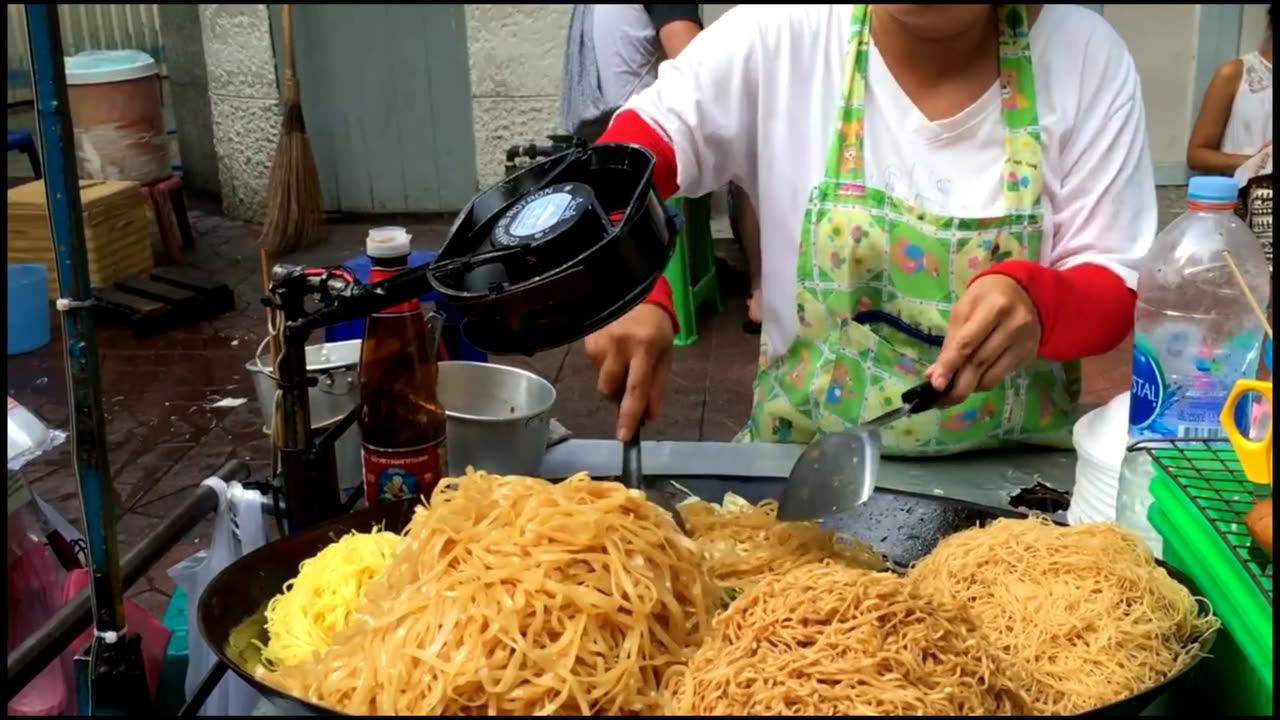 How to Make the Best Thai Pasta at Home