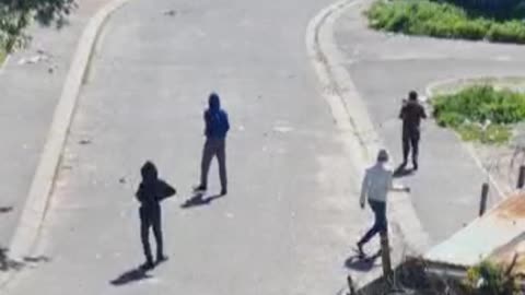 Children in Manenberg seen stone throwing one another.