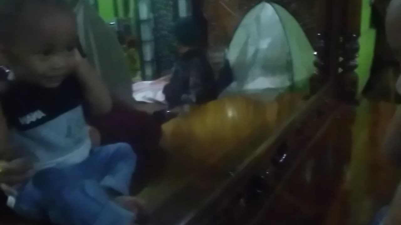 Lagi bermain