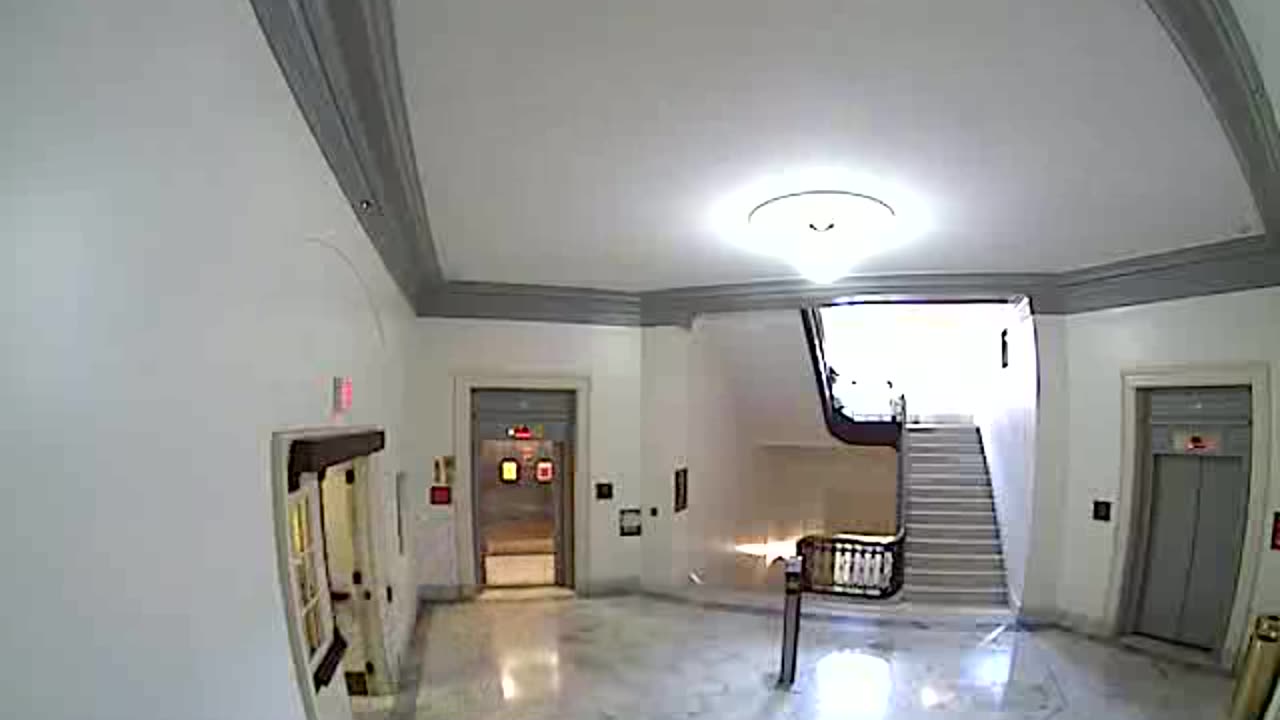 3485CHOB01Stair6_2021-01-06_10h00min04s407ms.mp4