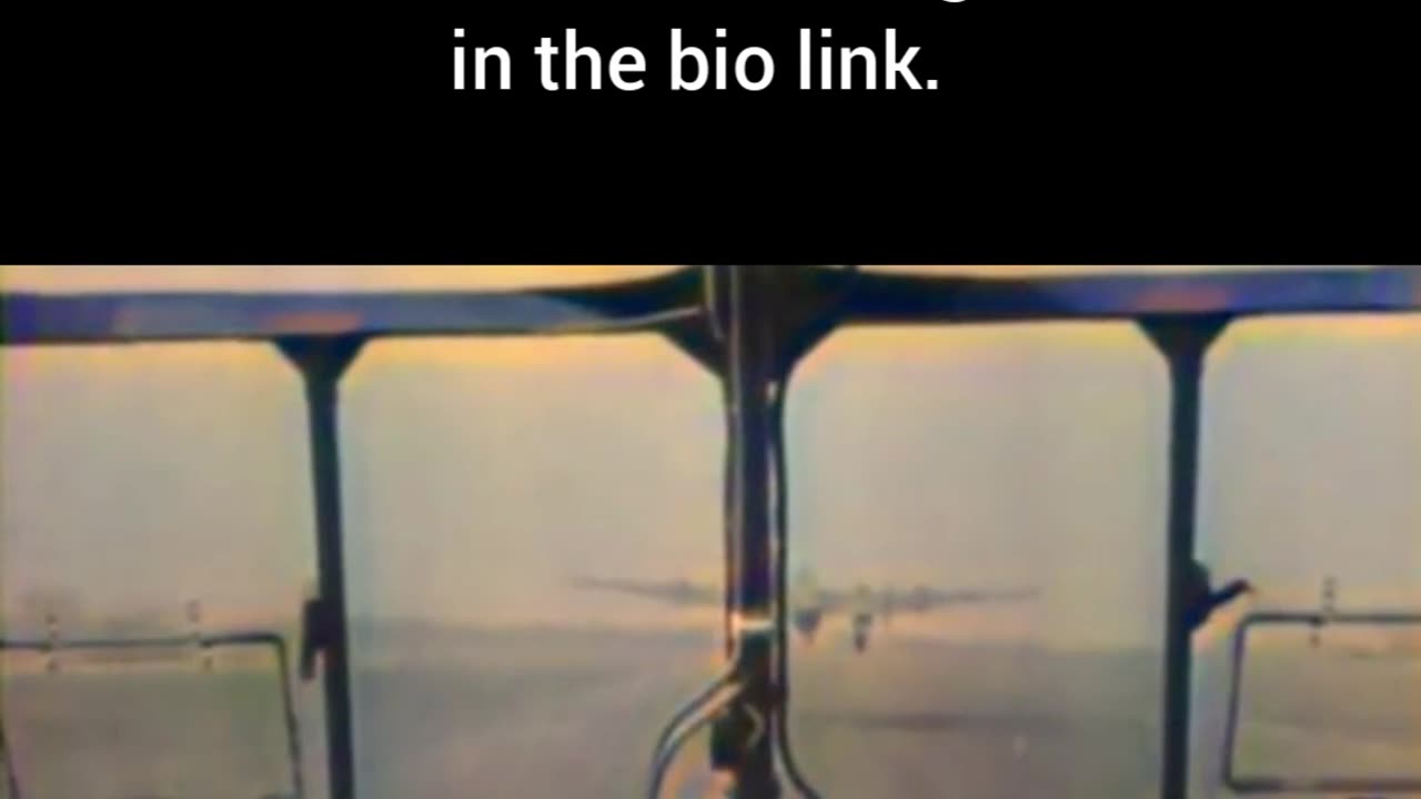 Cockpit view of Allied glider over Rhine1945 experience #Colourized footage 🛩️ 🎥🇩🇪