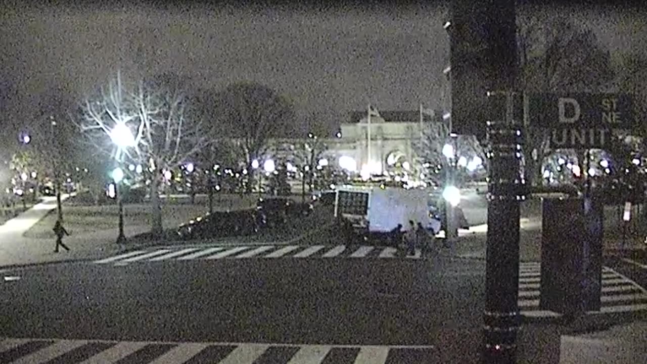 1852QNE00Del-DNE_2021-01-06_18h15min09s233ms.mp4