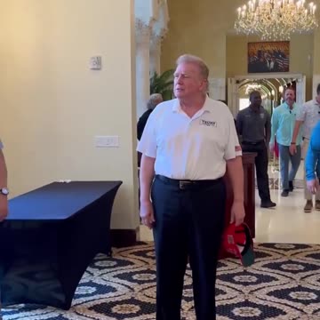 Trump get a new haircut?