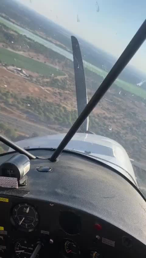 The plane's engine stops in mid-flight