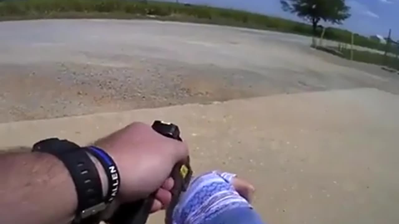 OFFICER TASER'S OLD WOMAN ATTEMPTING TO FLEE