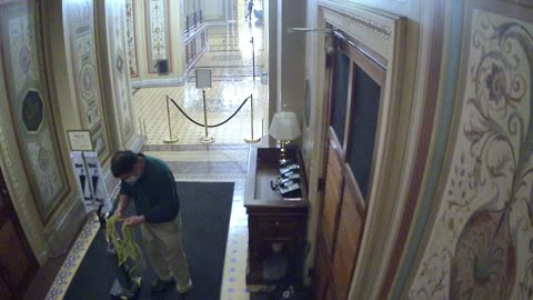 0123USCS01NorthDoorAppt.Desk_2021-01-06_04h10min02s703ms.mp4