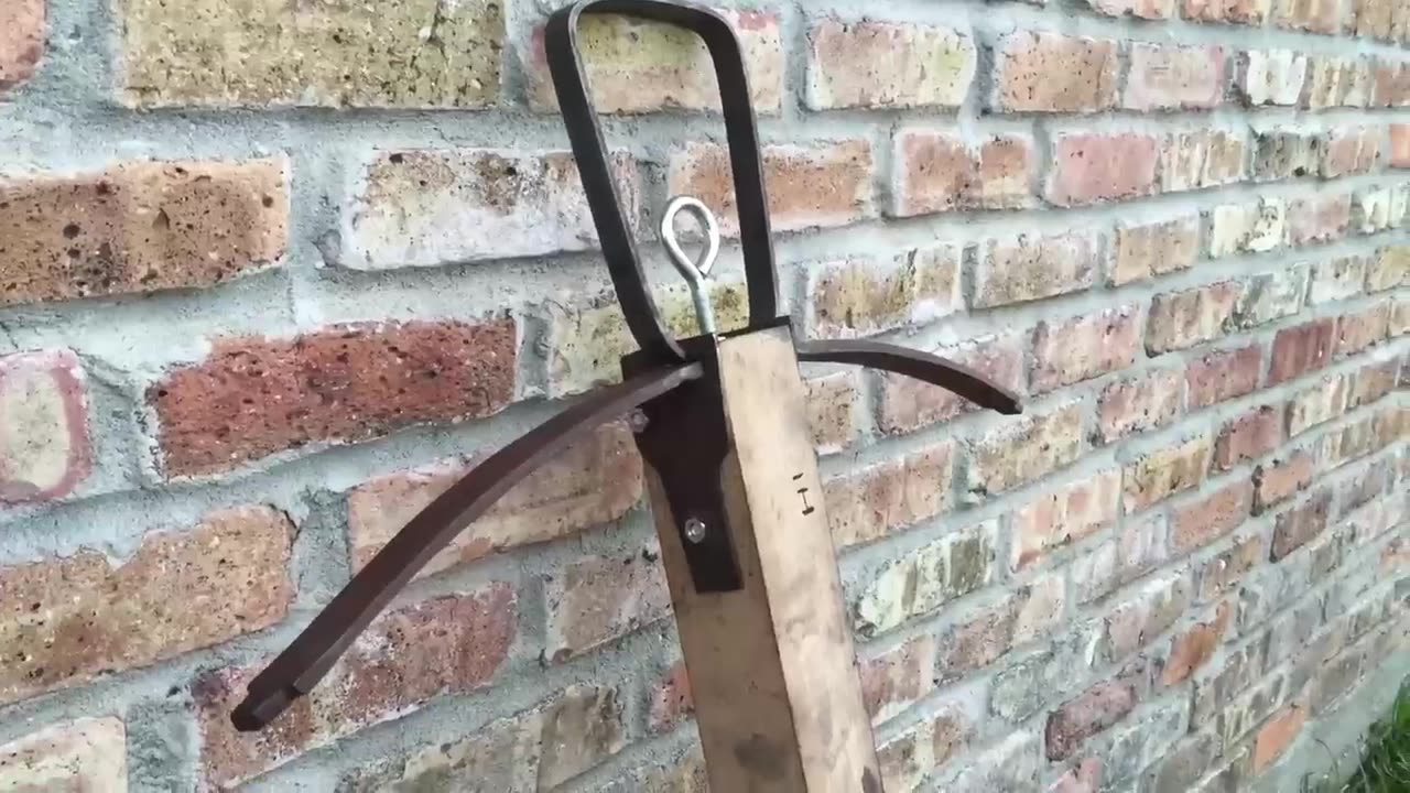 Making a Powerful Leaf Spring Crossbow!