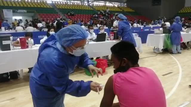 ¡Acércate! Domingo de vacunación en el Coliseo Bernardo Caraballo