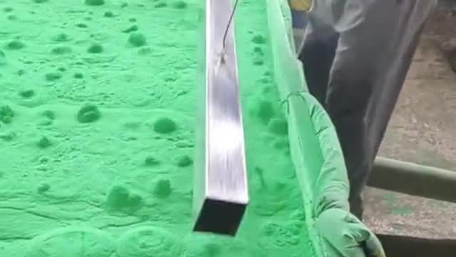 eating / poison bomb / billions of