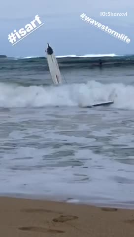 Isarf wavestormlife guy faceplants into water surf water