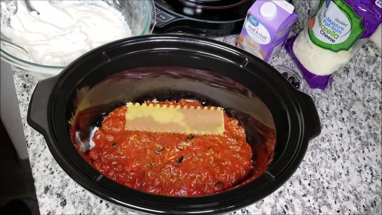 Crock Pot Lasagna | Slow Cooker Recipes