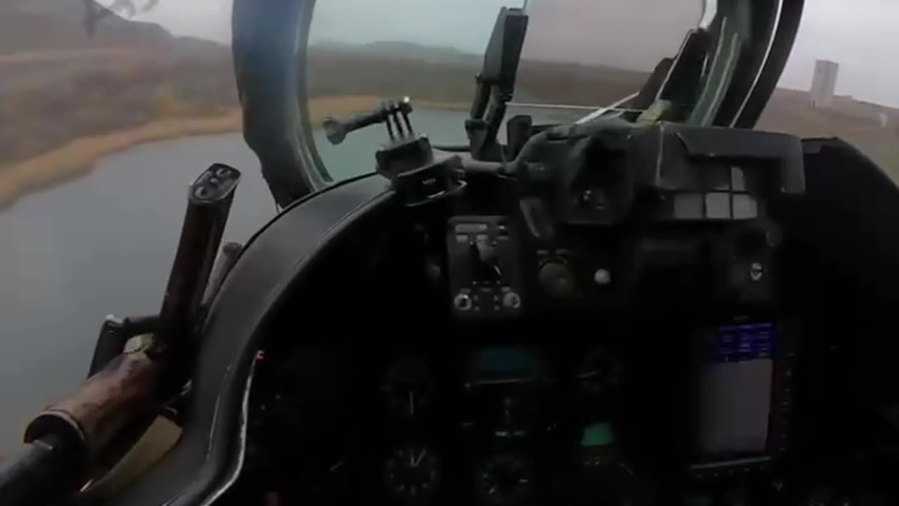 🚁🇺🇦 View from the cockpit of the Mi-24 during the flight over Donetsk region.