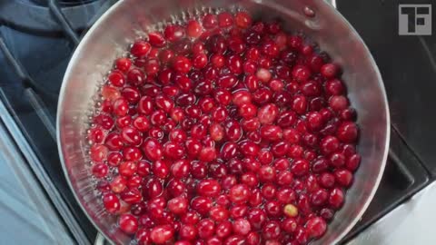 The cranberry sauce you’ll want to make all year round