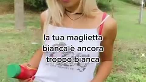 MASHA CAPSIZ ( maglietta bianca ancora pulita)