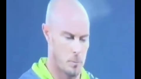 Chris Lynn head steams