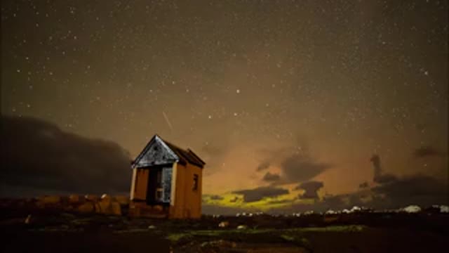 Some amazing night time footage shooting star