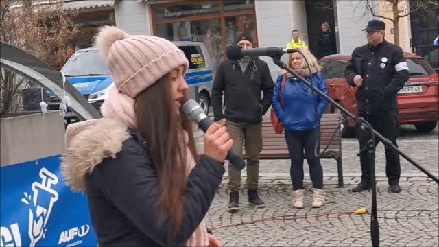 RUNA - FREI SEIN - KAMENZ, Markt, 08 04 2022, Kundgebung für Frieden, Freiheit, Demokratie