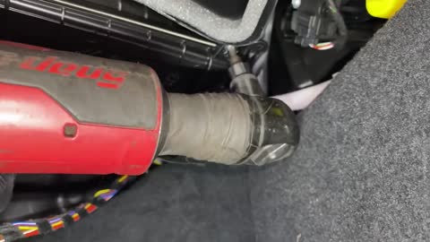 BMW 2020 X5 Cabin filter replacement/location