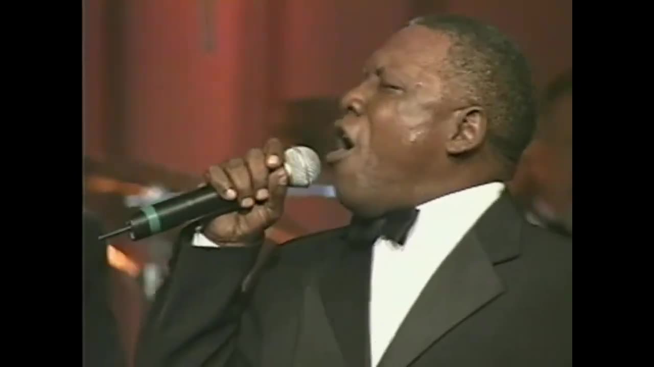 Charlie Thomas' Drifters "Dance With Me" Live - 2005