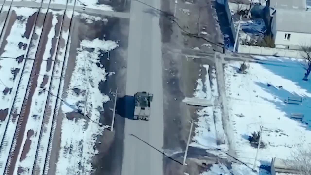 DRONE FOOTAGE OF RUSSIAN TANK BATTLE IN THE STREETS, MUST SEE!!