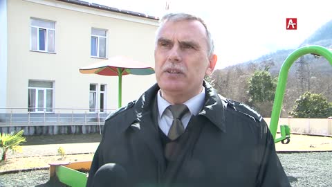 По поручению Аслана Бжания продолжаются проверки общеобразовательных учреждений