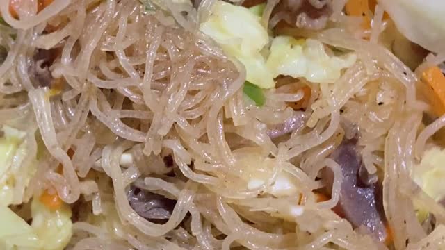 Asian Noodles: Filipino Pancit Bihon (Snap)