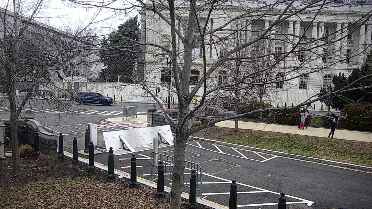0679USCG00SEDriveExit_2021-01-06_13h20min47s487ms.mp4