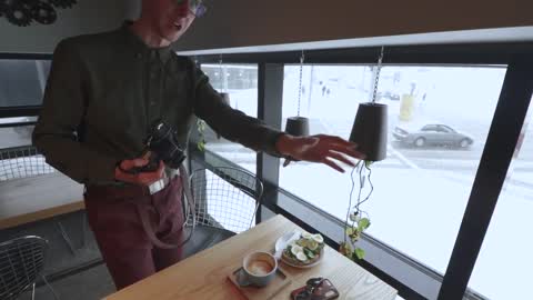 How to take instagrammable pictures in cafes