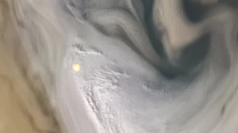 Shallow Lightning on Jupiter (NASA Visualization,Feat. Music by Vangelis)