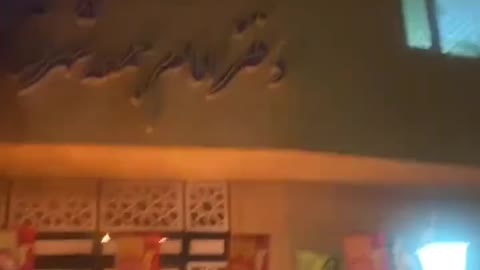 Iran: Protesters set fire to the office of the supreme leader’s representative in Qeshm Island