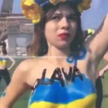 Nhóm FEMEN Paris chống chiến tranh và đoàn kết với Ukraine FEMEN Paris contre la guerre en Ukraine