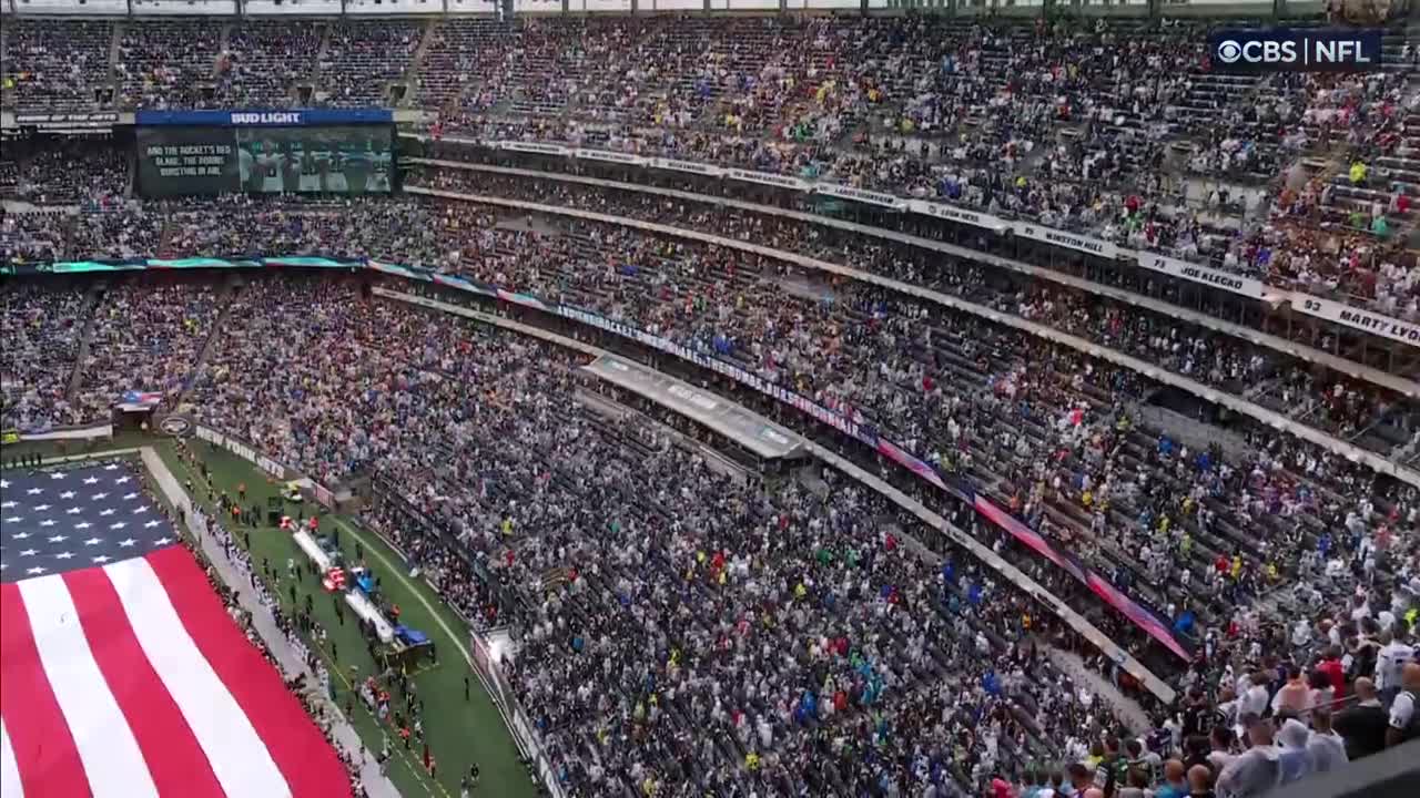 Fans take over national anthem at Jets-Ravens game