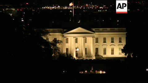 Hunter Turns White House Lights Out