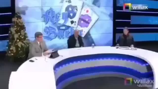 Es necesario q escuches