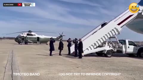 Try not to Lough Joe Biden tragic moment in plane