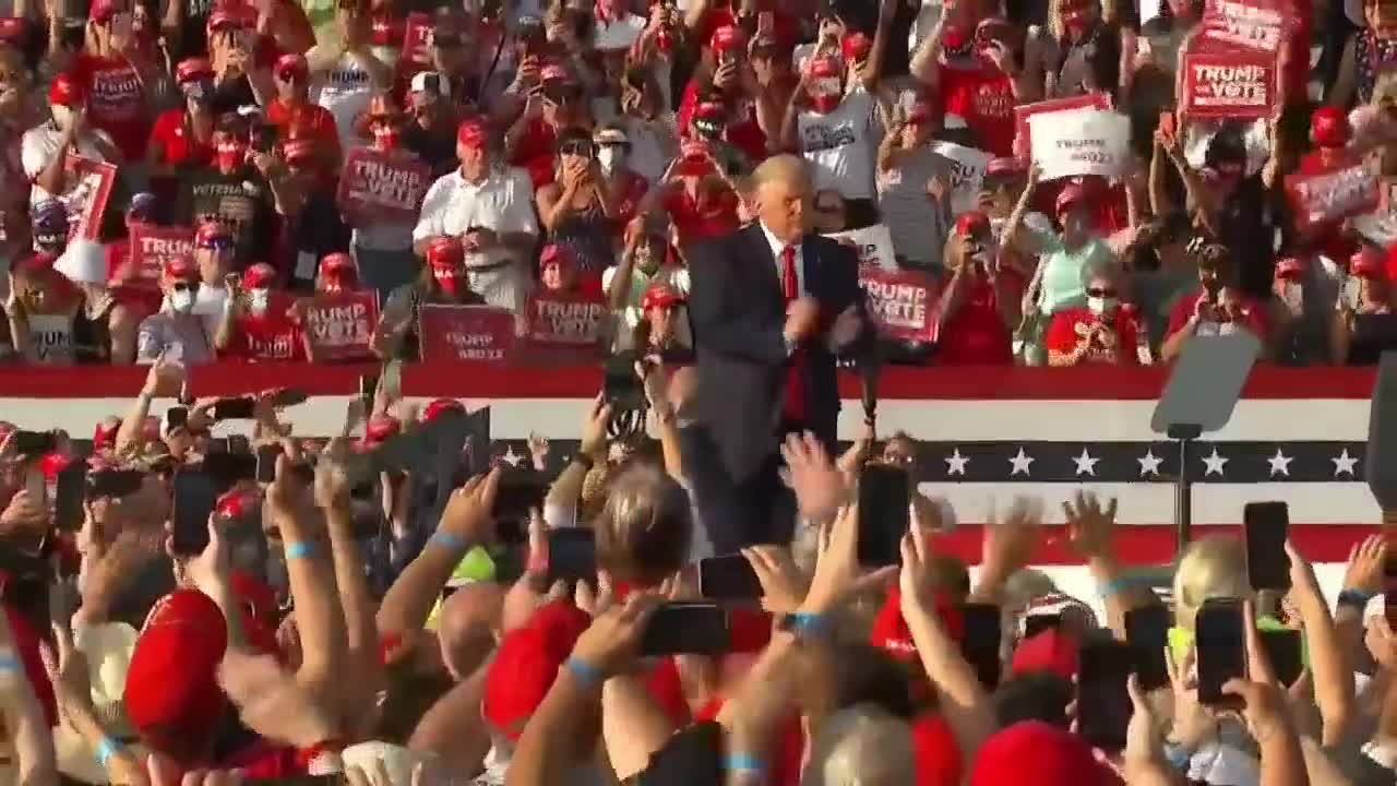 Trump dance moments