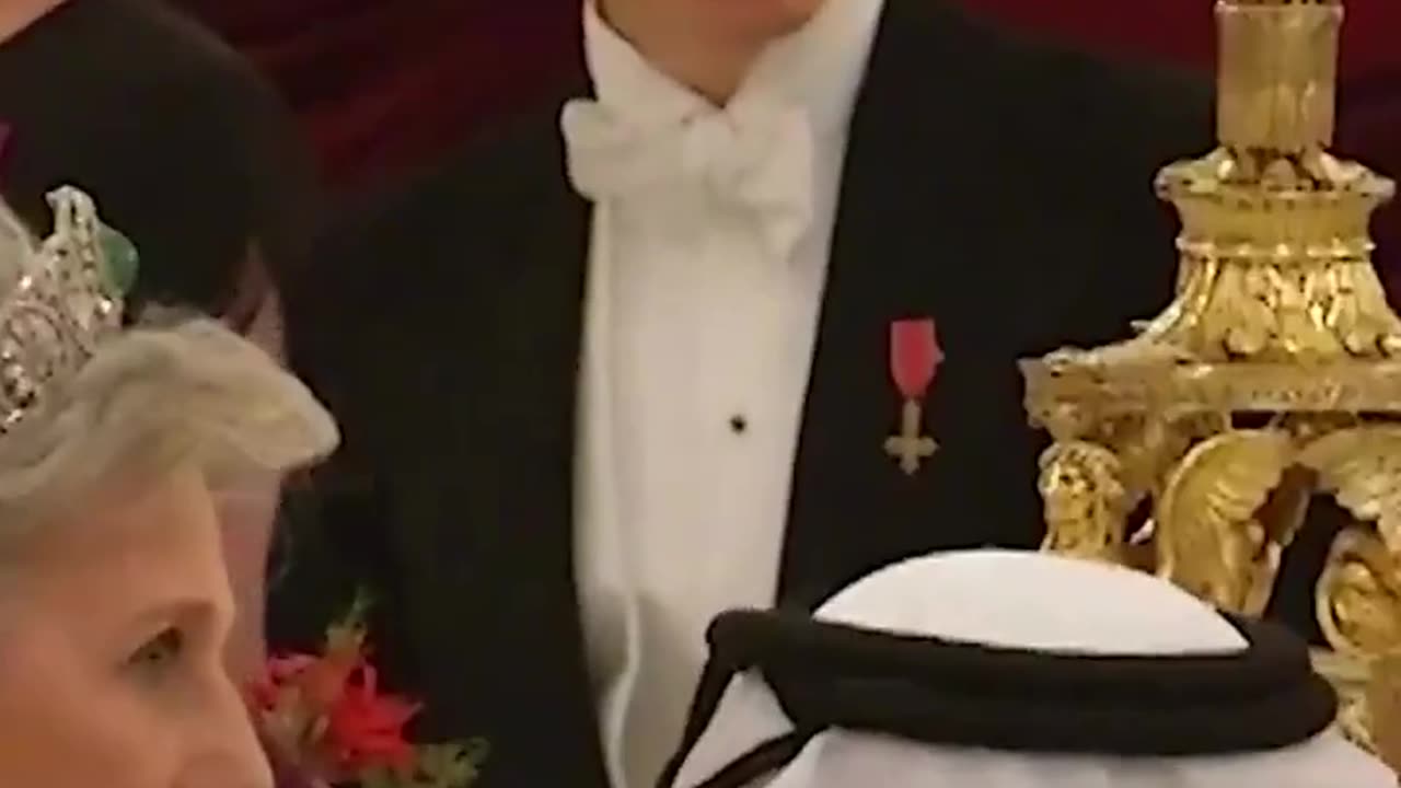 Charles speaks in Arabic as he hosts state banquet for the Emir of Qatar, a terror