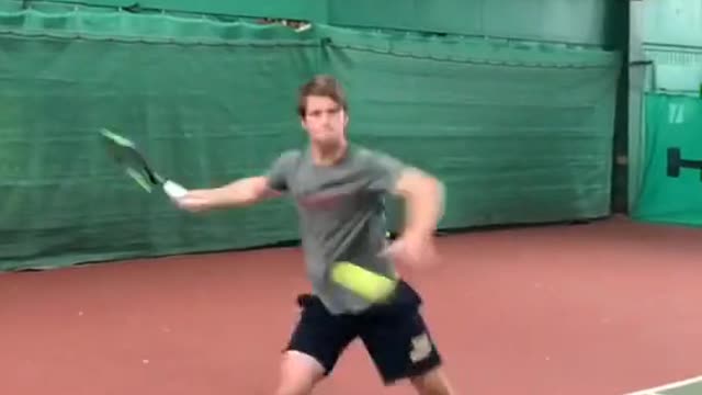 Collegetennisplayersbelike