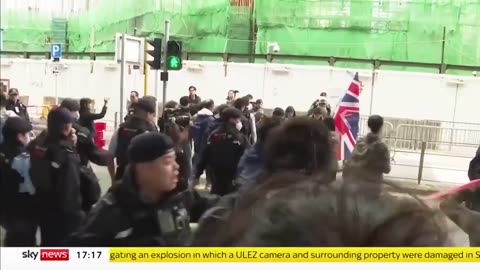 Chinese Guy Speaks Against CCP & Is Imprisoned Immediately