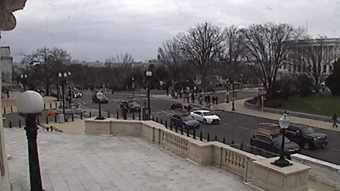 5144CHOB02RotundaExitExterior_2021-01-06_10h20min00s663ms.mp4