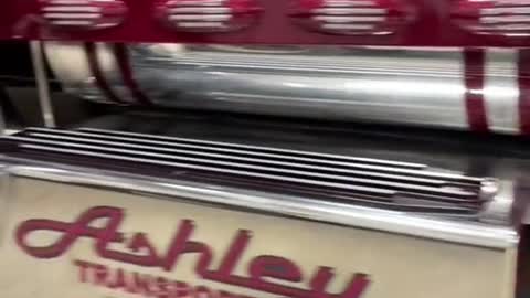Classic Truck Peterbilt 379 Exterior design Each truck has its unique style