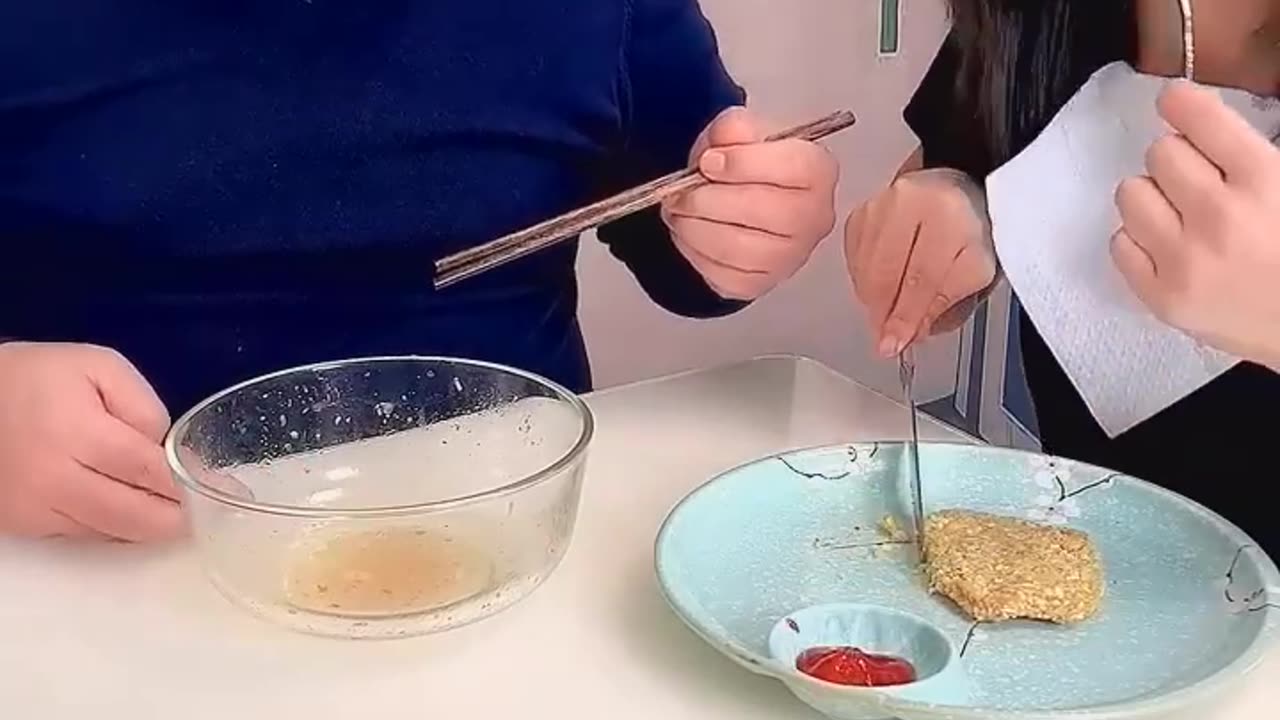 husband and wife eating funny #SpicyfoodASMR