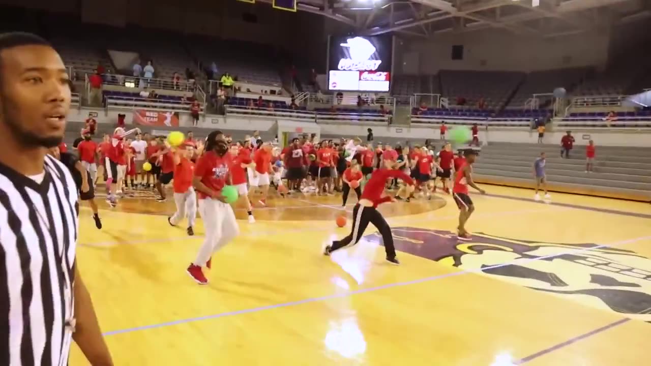 World's Largest Game Of Dodgeball