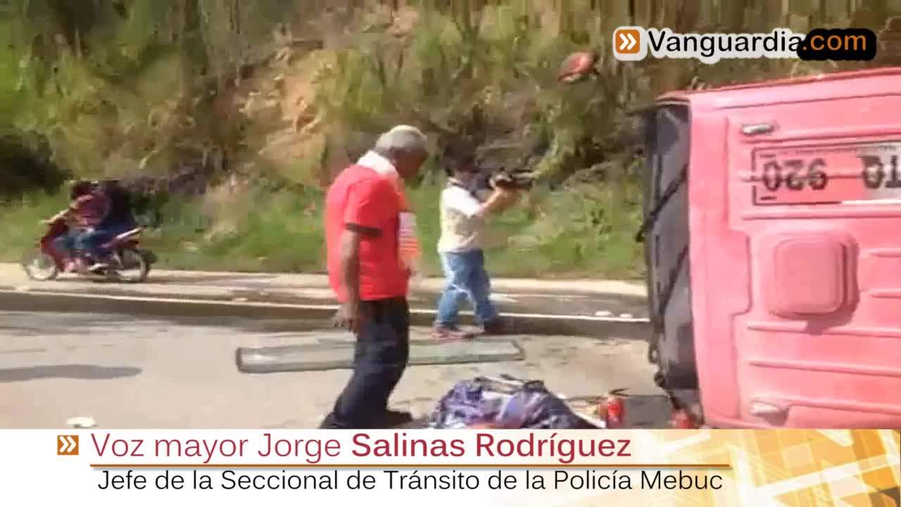 Accidente en la vía al aeropuerto mantiene cerrada la calzada a un carril