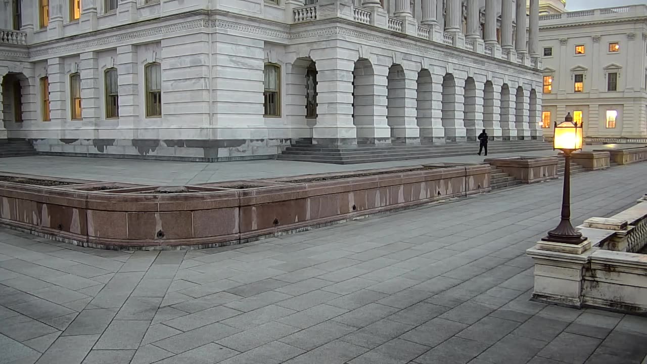 0927USCG00UpperTerraceNW_2021-01-05_17h00min02s083ms.mp4