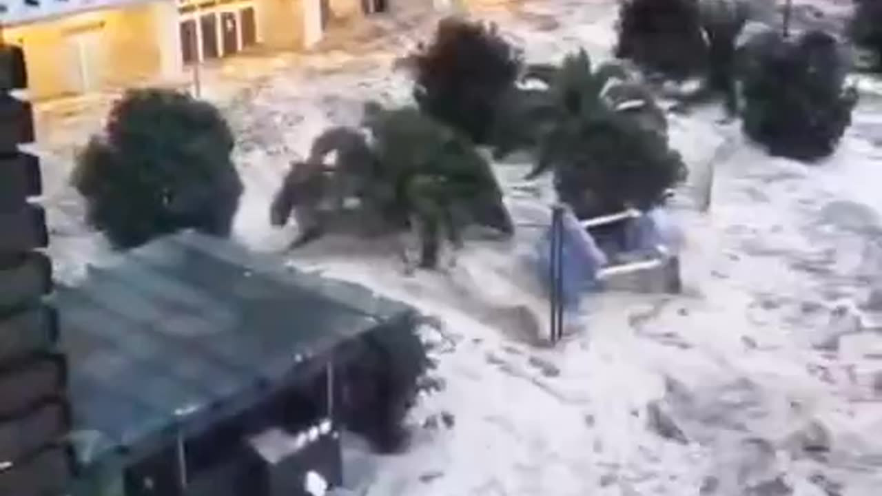 🇷🇺Sochi Submerged: Russian Seaside Resort Swamped Following Unprecedented Storm