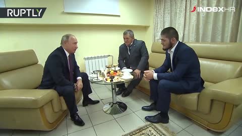 Pogledajte kako je Putin čestitao Khabibu na pobjedi protiv McGregora