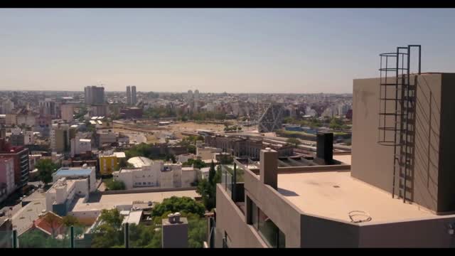 Drone just missed to crash with apartment while taking Breathtaking footage