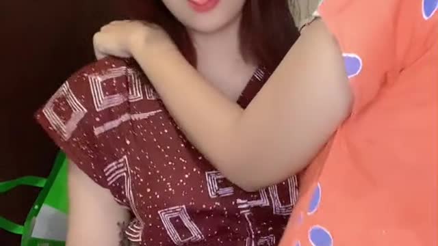 Kemarin panggil gue alay sekarang pada minta joget dengan saya