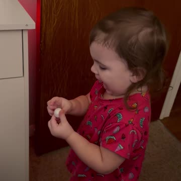 She’s loving Sissy’s vanity lights. The WOW at the end.